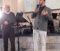 EWST_Clay preaching at Antioch Pentecostal Church